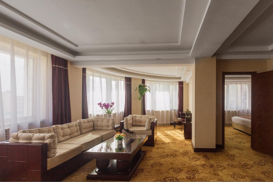 Beiguo Zhichun Business Hotel Manzhouli Exterior photo